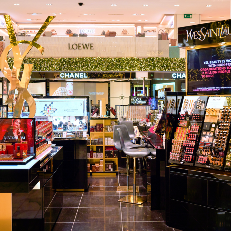 Master Shifu | Direct Heavy Machinery Sourcing & OEM Solutions Content Hub 13 China Beauty & Personal Care Export: Flexible Manufacturing & Custom Branding Solutions